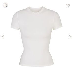 SKIMS COTTON JERSEY WHITE T-SHIRT LIKE NEW SIZE M